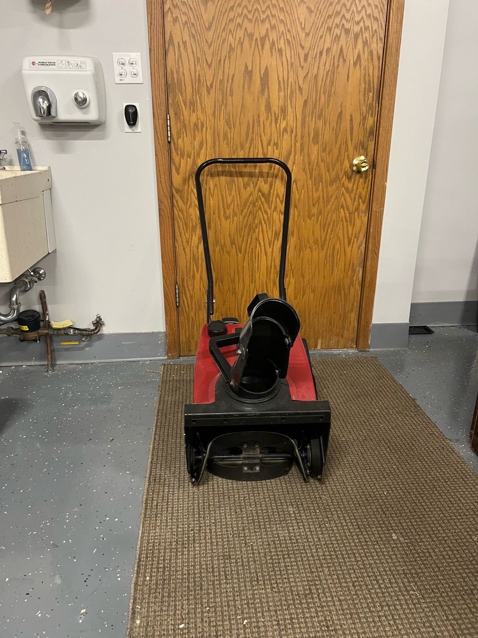 Toro Single-Stage Gas Snow Blower for Sale in Des Plaines, IL - OfferUp