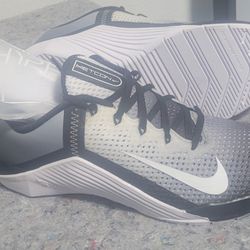 Nike Metcon 6 Women's Training Shoes
Size 11