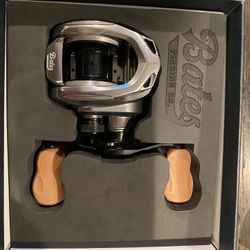 Bates Hundo Fishing Reel 