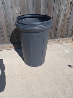 45 Gallon Trash Can 