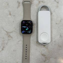 Apple Watch Series 8 45mm GPS+LTE Silver Stainless Steel Good Condition