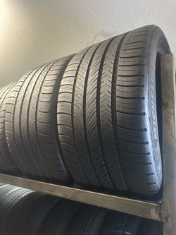 PAIR OF TIRE 285 35 19 MICHELIN 85% LIFE