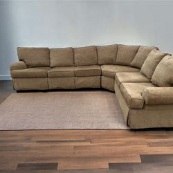 Free Delivery 🚚 Ethan Allen 3 piece sectional