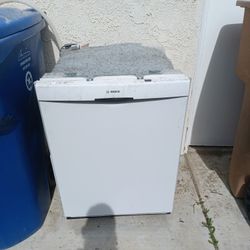 Bosch White Dishwasher For Sale 