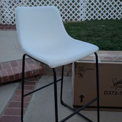 Pub Height Bar Stools with Back