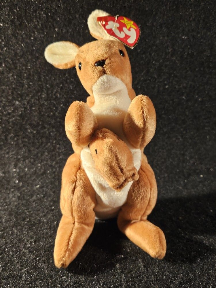 Original Ty Beanie Baby Kangaroo Pouch 1996 RETIRED With Tag & Protector.