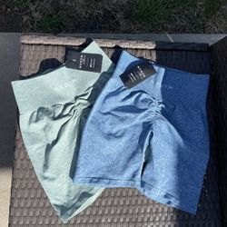 N V G T N Scrunch Seamless Shorts 