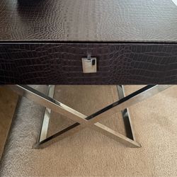 Modern Luxury Nightstands – Croc Finish with Metal Base (Set of 2)