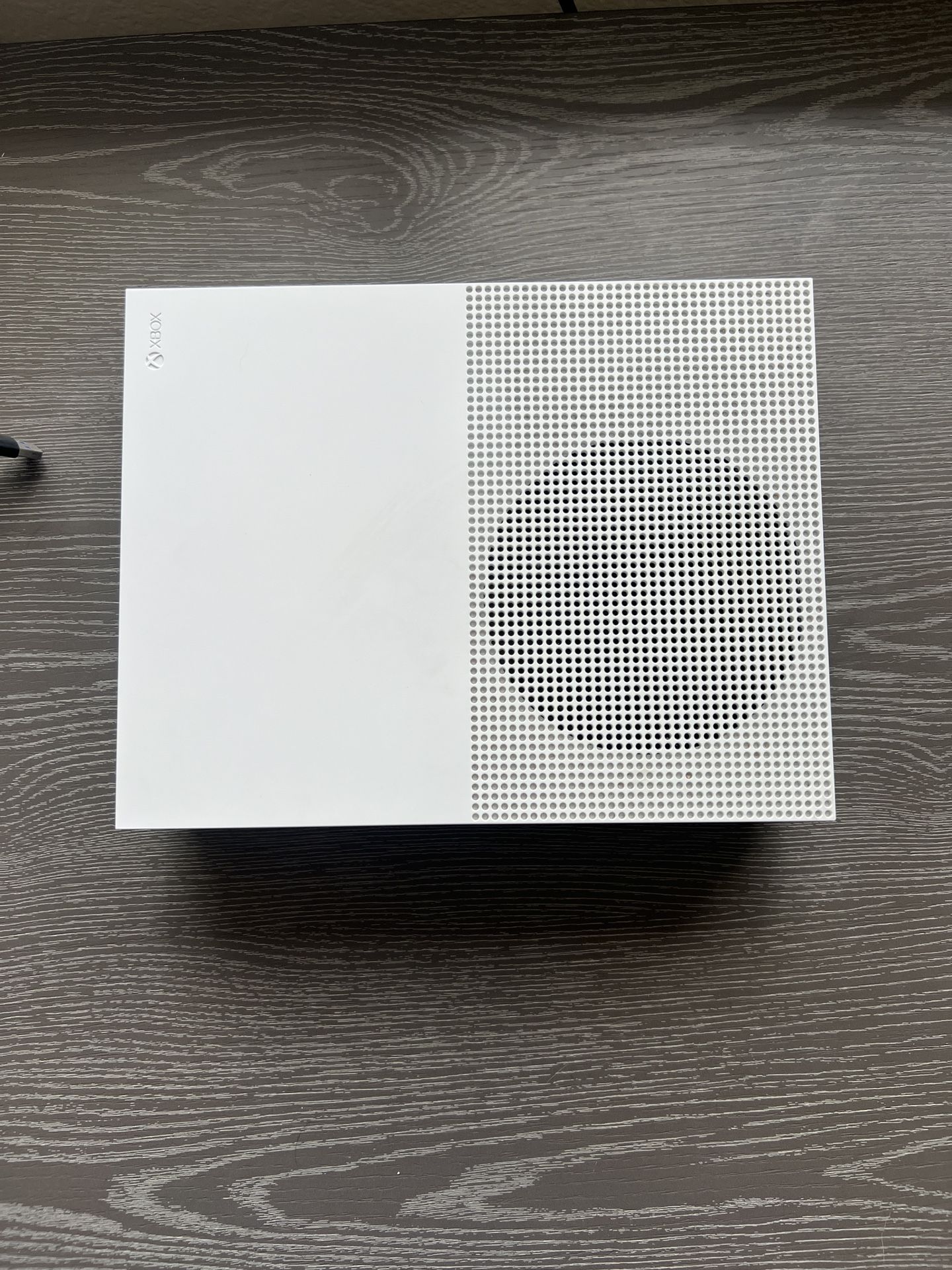 XBOX ONE 365GB, 2TB External, HEADSET, Controller