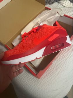 Nike Air Max 90 Flyknit Red Sneakers