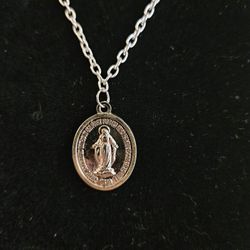 Religious Mary Sterling Silver Pendant Necklace