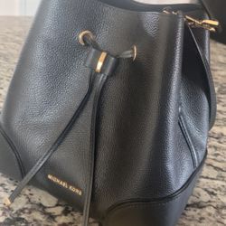 MK Bucket BAG