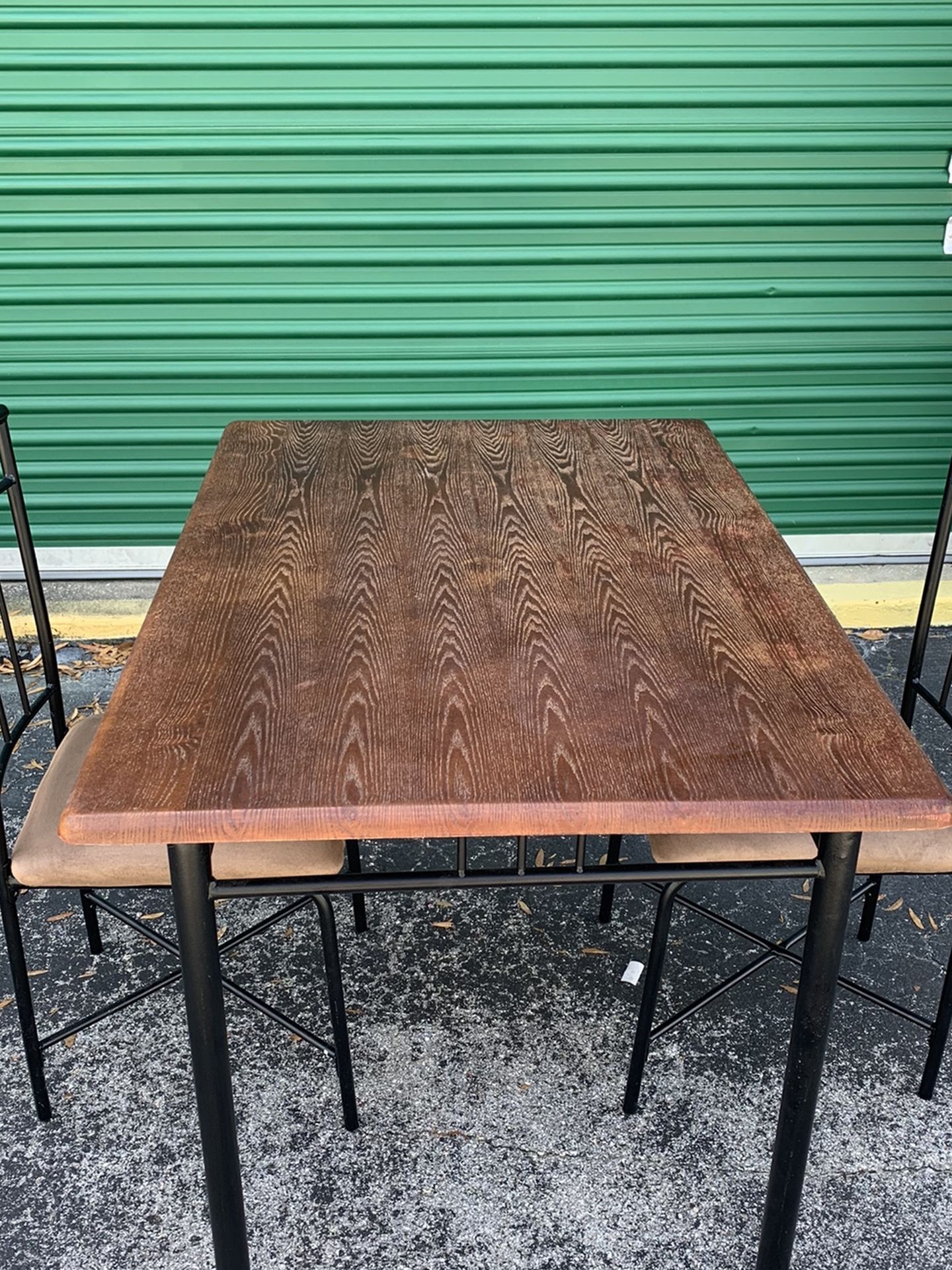 Small Kitchen / Dining Room Table With 2 Chairs