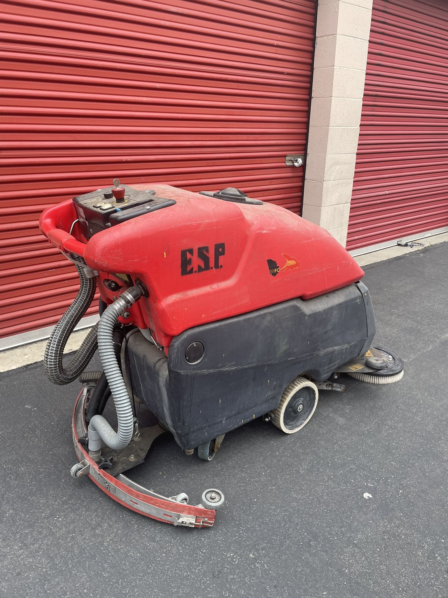 28” Auto Floor Scrubber