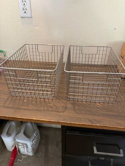 Set of 2 Metal Wire Storage Baskets