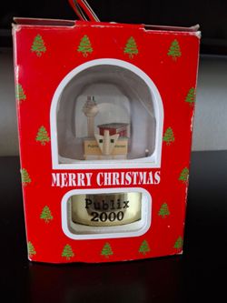 Publix Christmas Musical Box. Year 2000