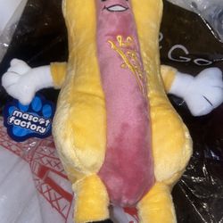 Dodger mascot - hot dog