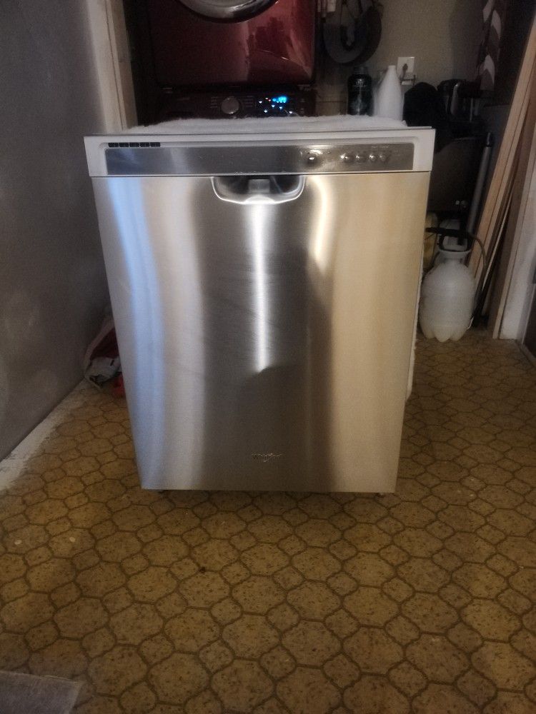 Whirlpool Dishwasher