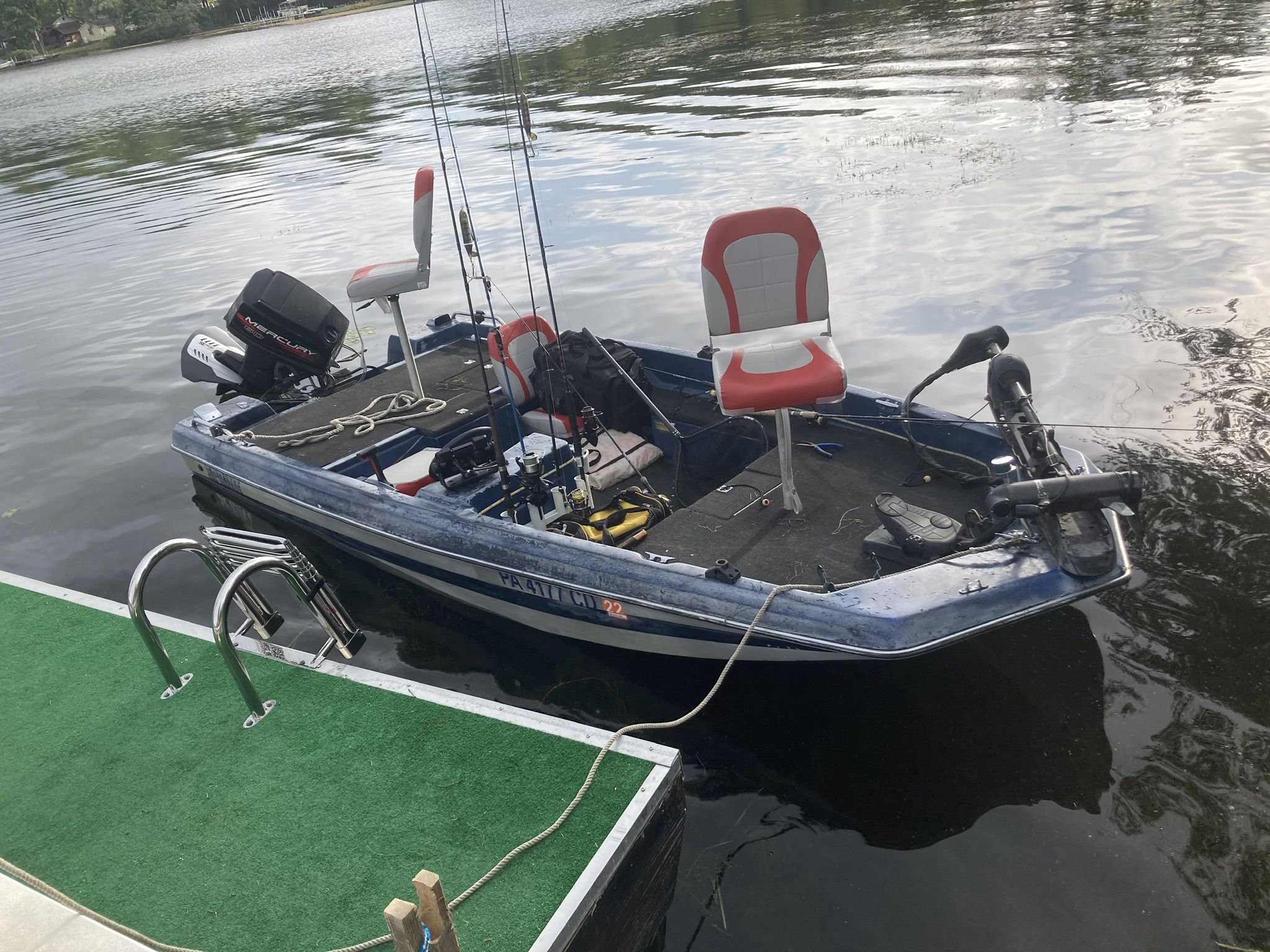 Bass Boat Sprint 1996 with 60hp 2000.00 for Sale in Philadelphia, PA