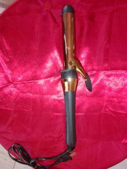 Conair INFINITIPRO Rose Gold Titanium Curling Iron