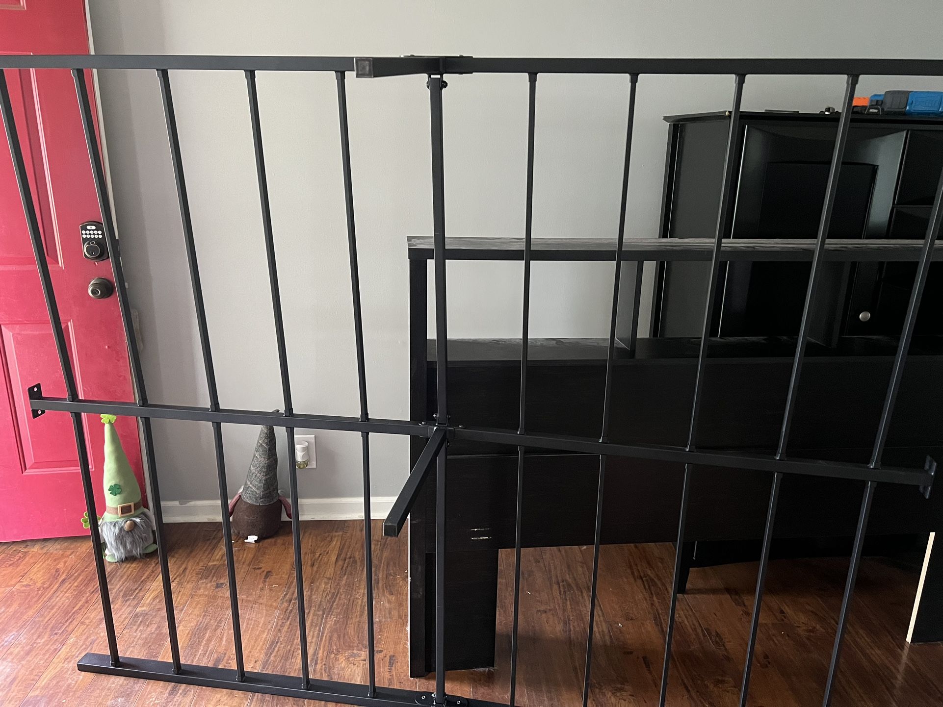 FREE: Queen Metal Bed frame 