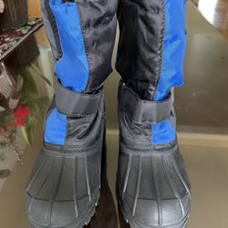 Arctic Ridge Snow Boots Kids Youth Size 4M