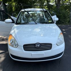 2010 Hyundai Accent