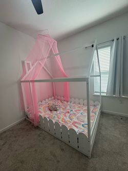 Full Size Floor Bed