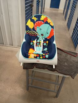 Rocking chair/Mecedora para bebe