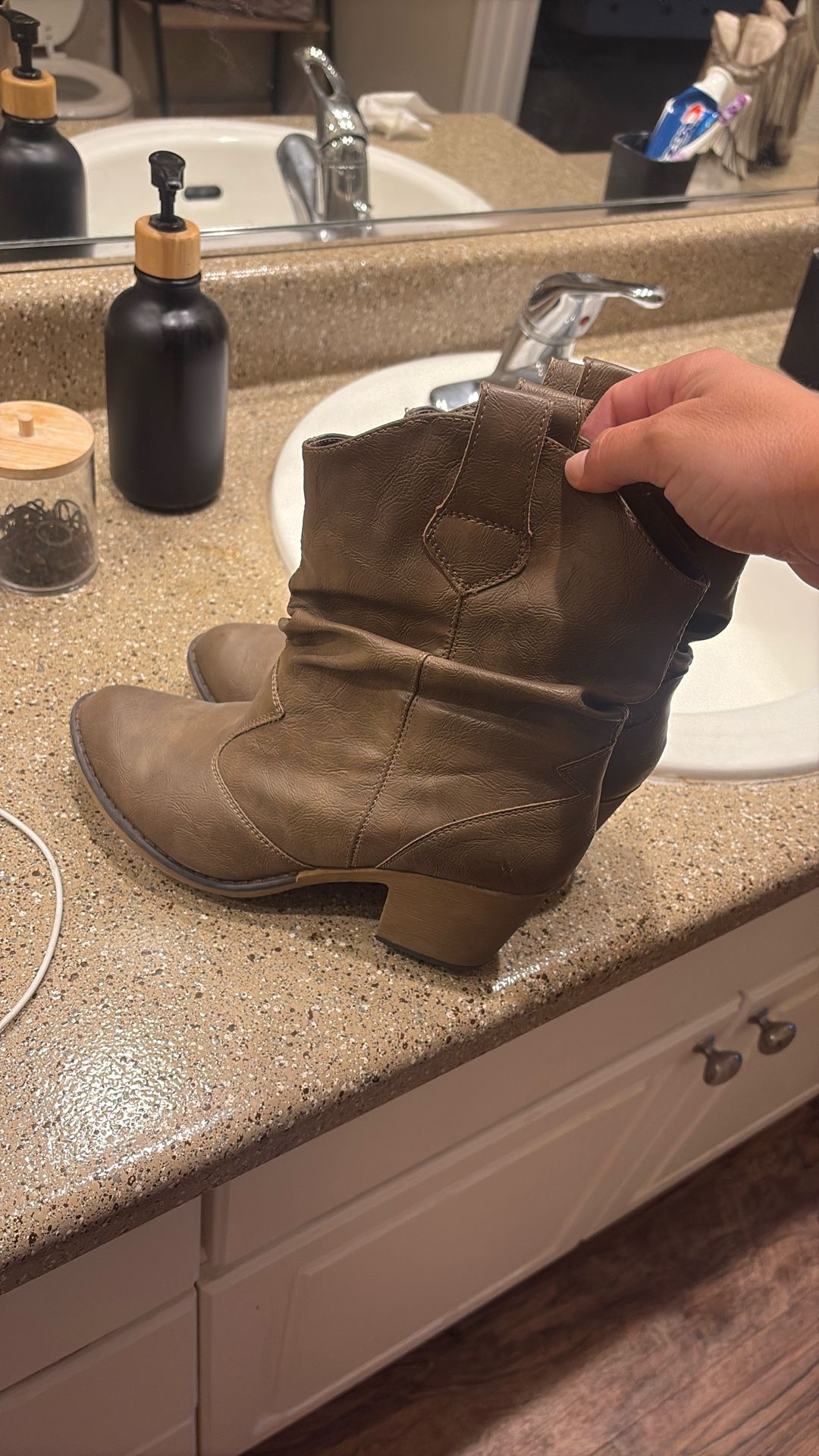 Short Boots