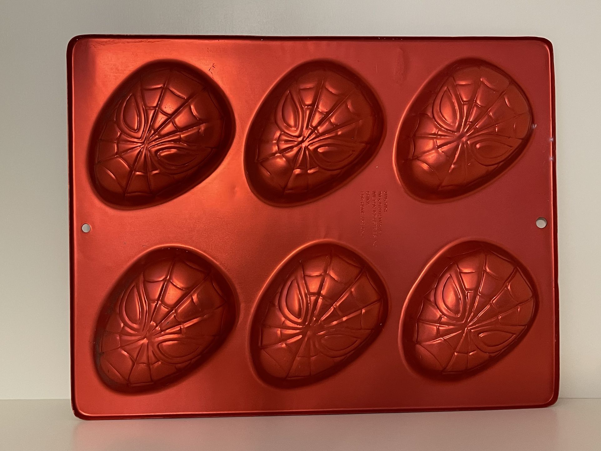 WILTON SPIDERMAN MINI PAN MOLD (2105-5054, 2004) ~ 6 CAVITY