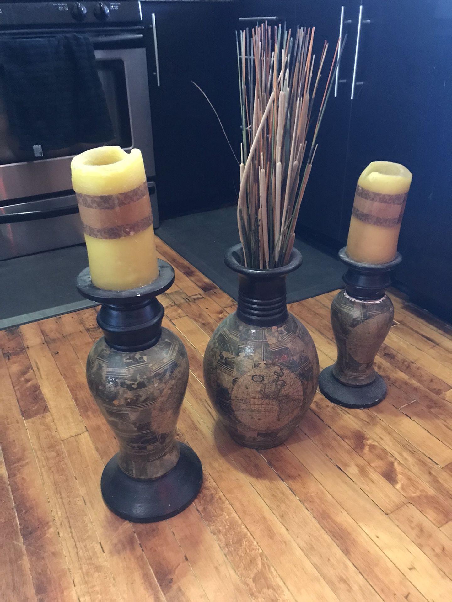 3- Piece Home Decoration Candle Holders & Vase