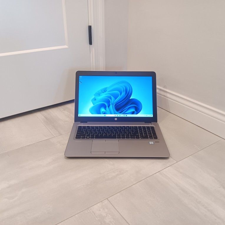 big screen intel i5 2.8ghz 8gb ram laptop laptops computer computers pc pcs personal windows 11