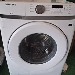 Samsung Smart Washer (In great condition)