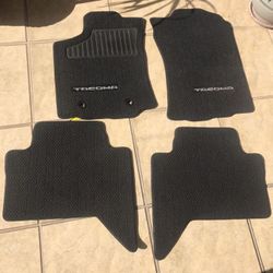 Toyota Tacoma floor mate