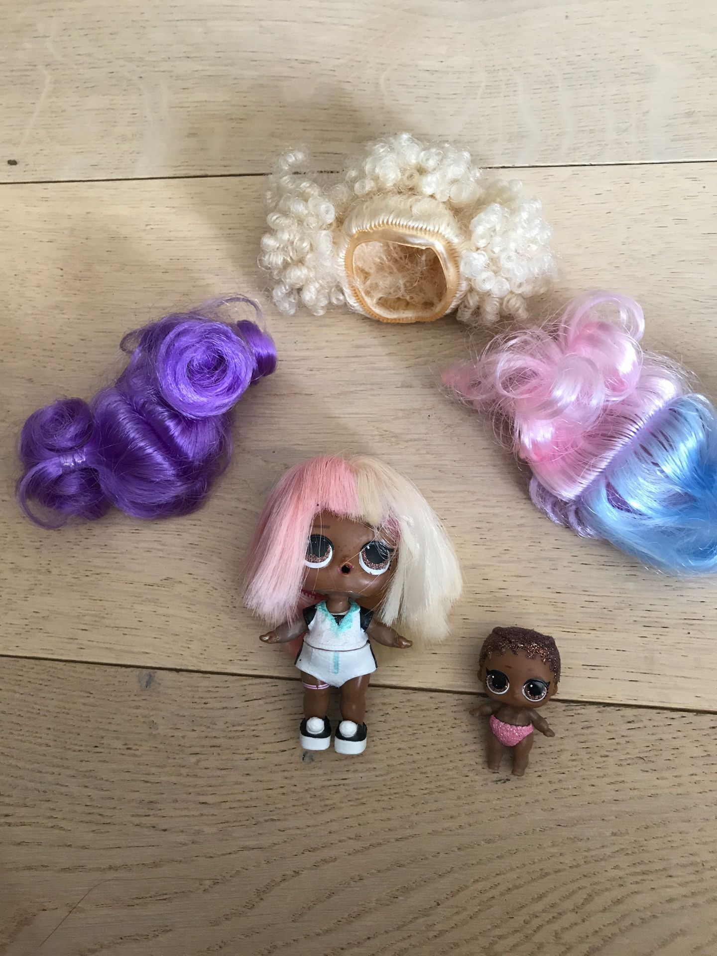 Lol doll, little sister and wigs