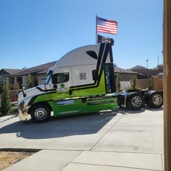 2016 Freightliner Cacadia