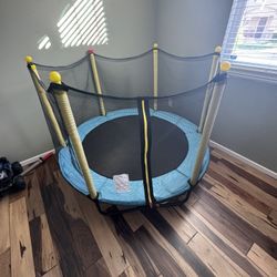 Kids Trampoline 