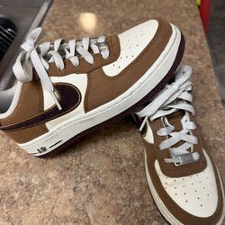 Nike size 3 Estan como nuevos por $ 35