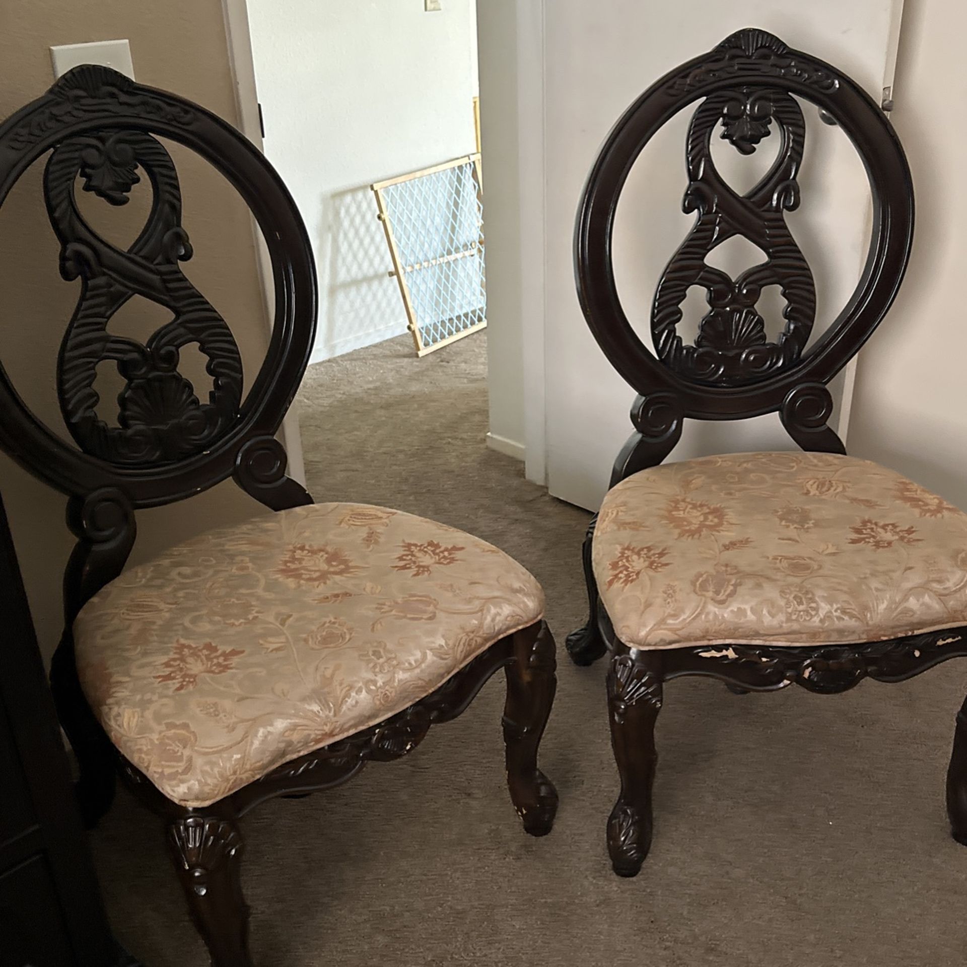 Set Of Chair’s 