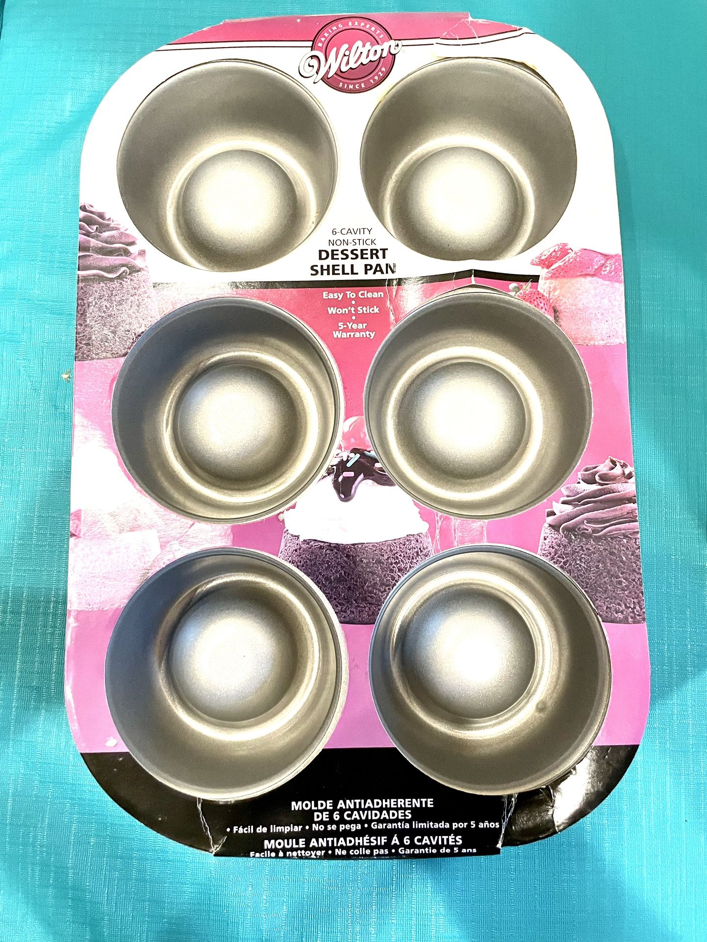 Wilton Nonstick Dessert Pan
