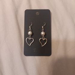 Pearl Heart Earrings