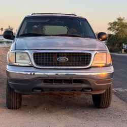 Ford Expedition XLT Tritón V8