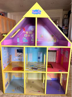 FREE Peppa Pig doll house