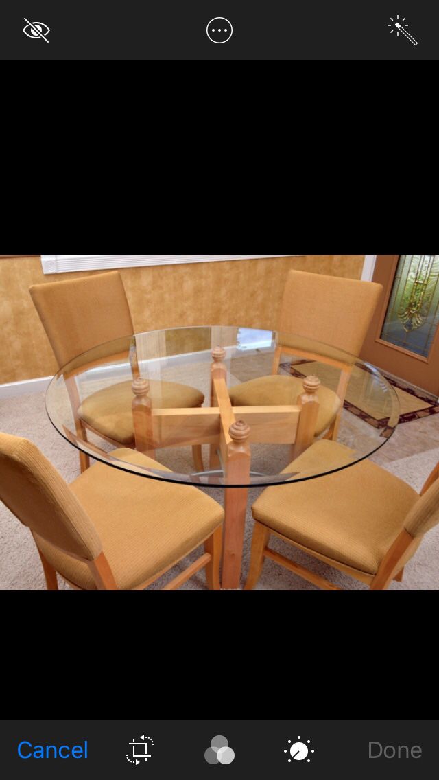 Dining Room Glass Table w/ 4 chairs