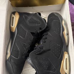 Air Jordan 6 Retro SE  Colorway: Black and Metallic Gold