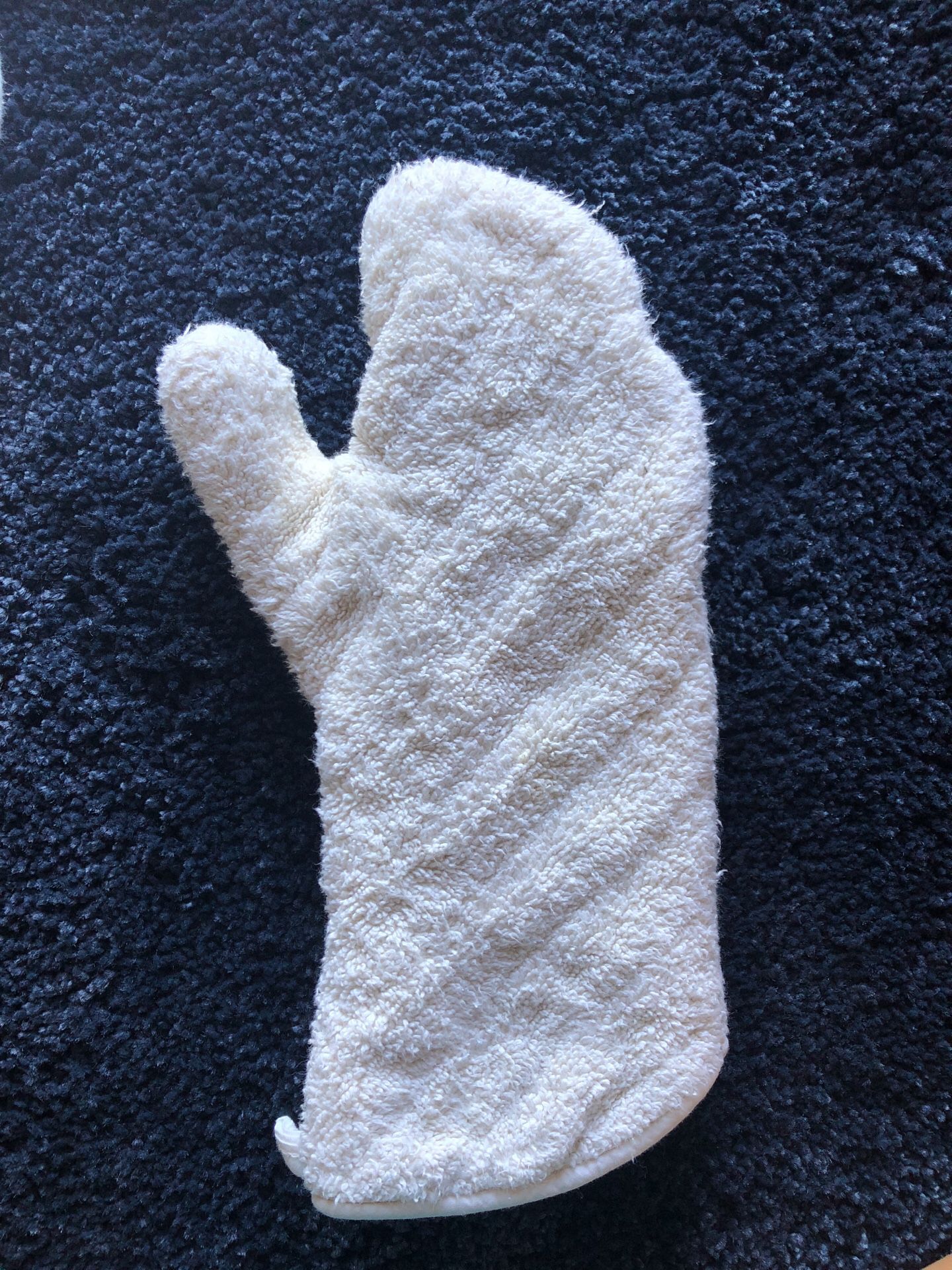 Best Set Of 2 Pampered Chef Oven Mitts for sale in Lancaster