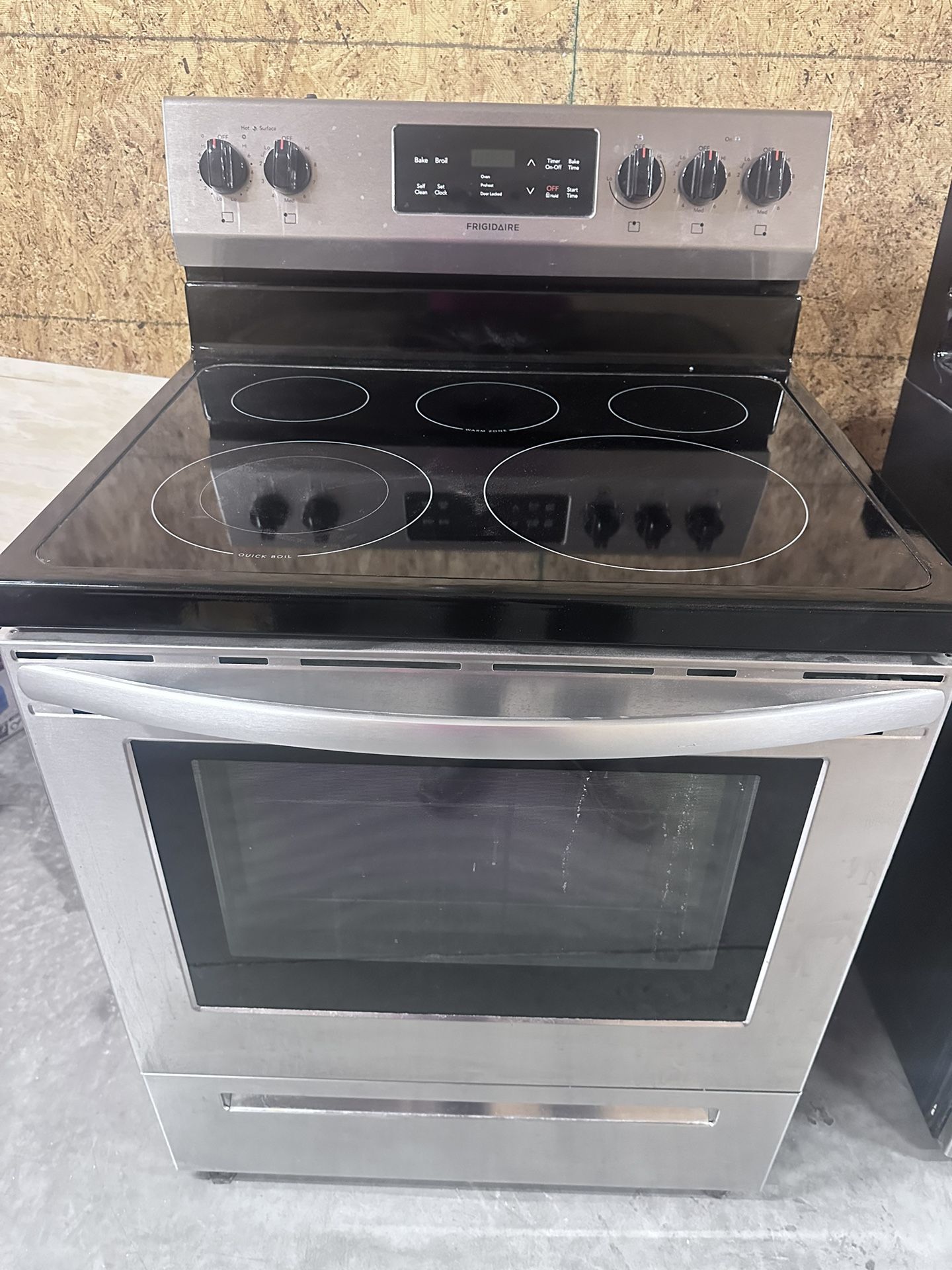 Frigidaire Stoves