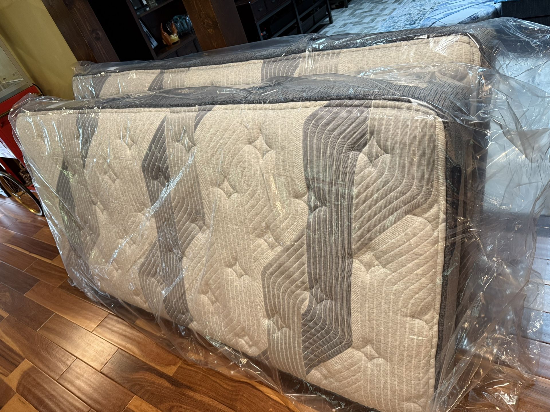 2 Twin XL Serta IComfort Hybrid Blue Fusion 100 Firm Mattresses