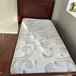 Twin bed